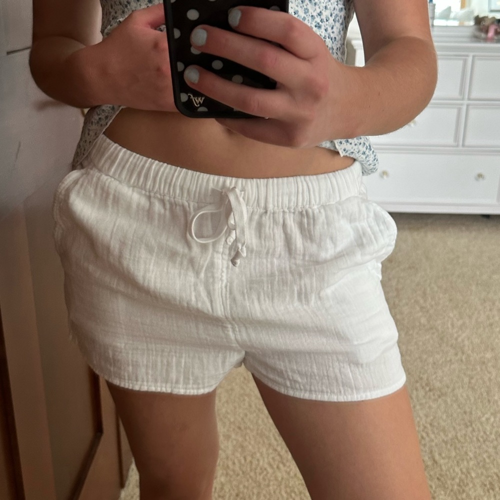 Wilfred Free Aritzia Shorts (M)